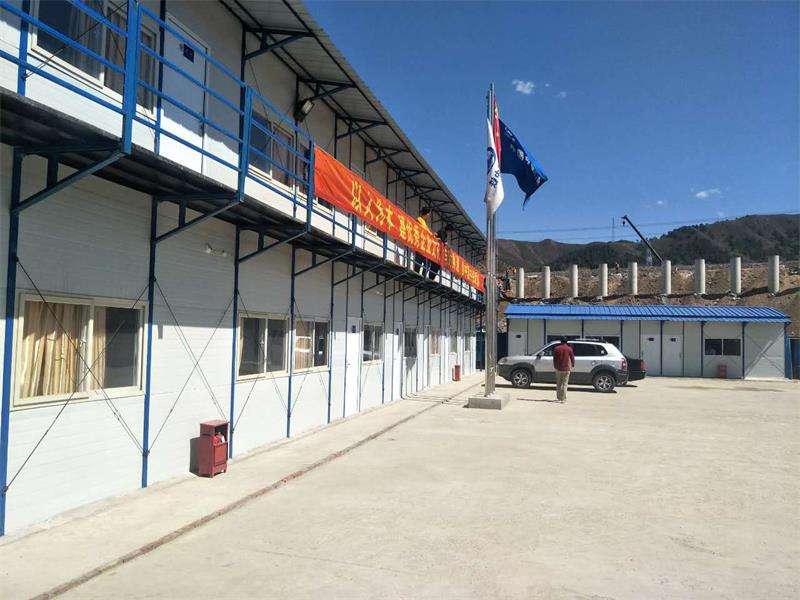 河北张家口岩棉防火复合板活动房低价供应彩钢活动房