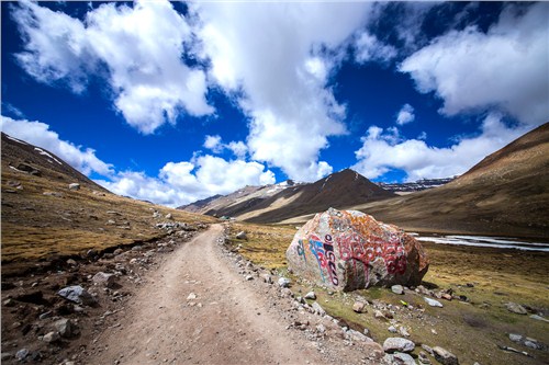 新藏线旅游指南 新藏线旅游消费 新藏线租车公司 天地行供