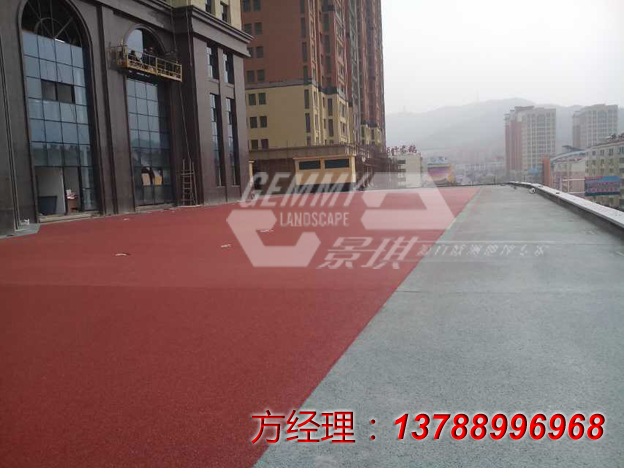 苏州彩色环保透水路面的施工案例