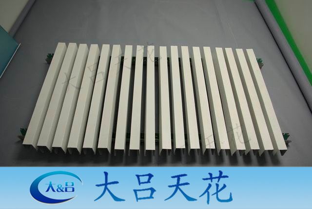 定铝方通木纹 热转印铝方通吊顶 铝栅格 U型方通 铝单板幕墙材料