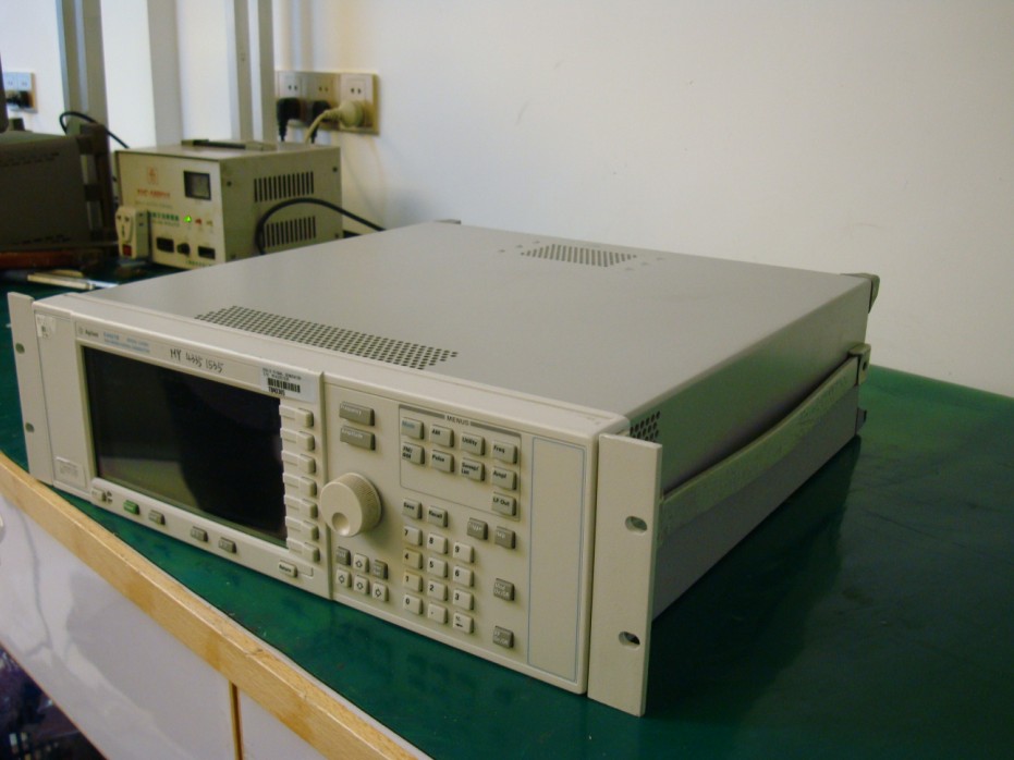 供应Agilent E4421B E4421B高频信号发生器E4421B E4421B