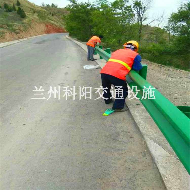 玉树囊谦公路波形护栏板哪家专业，兰州科阳以销售量看实力