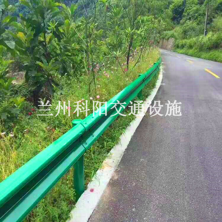 吴忠同心2018波形护栏 公路护栏厂家新报价