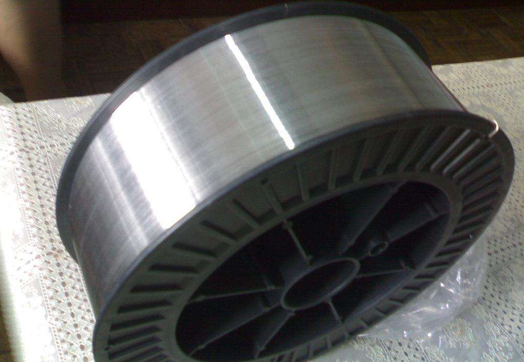 YD688耐磨堆焊焊丝