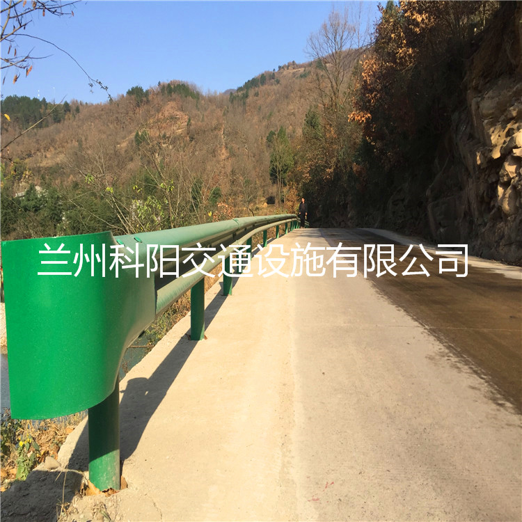 固原彭阳普通的公路波形梁护栏多少钱一米？