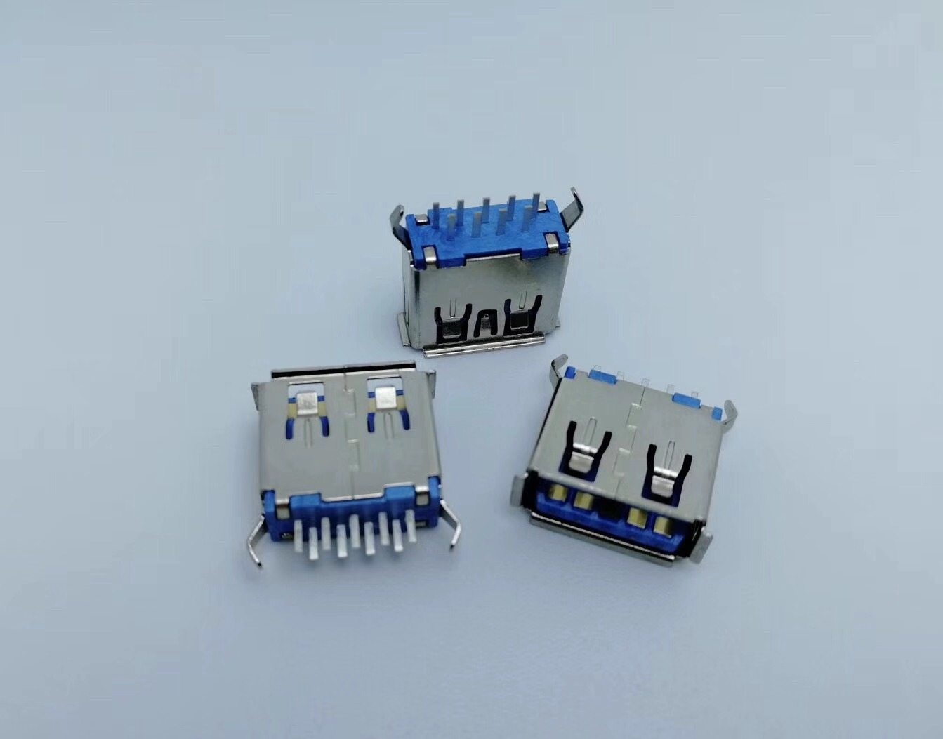 180度AF-直插3.0 USB卷边母座过24H盐雾测试