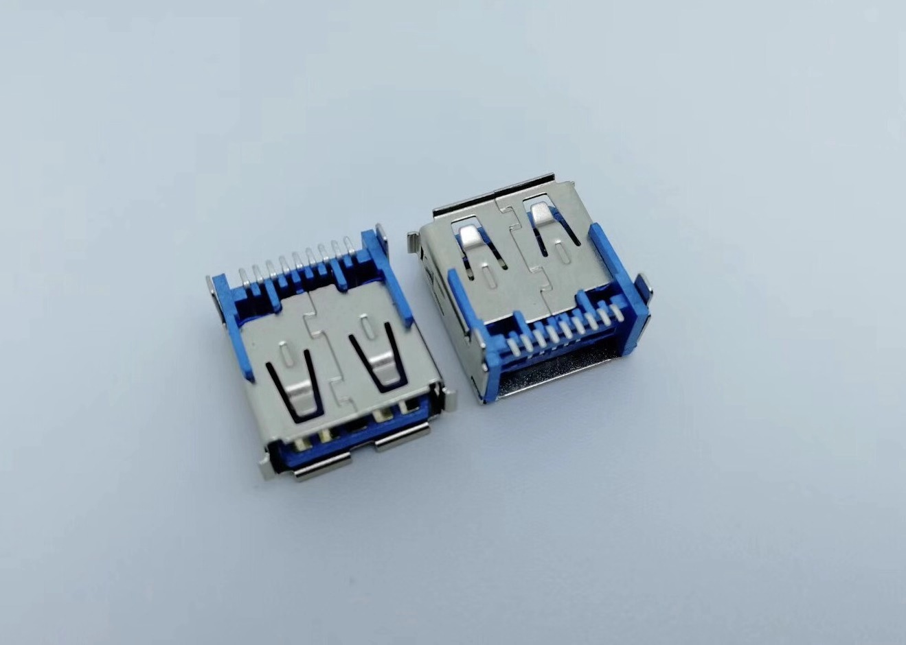 板上型方脚插板USB 3.0母座 钢壳卷边 USB连接器