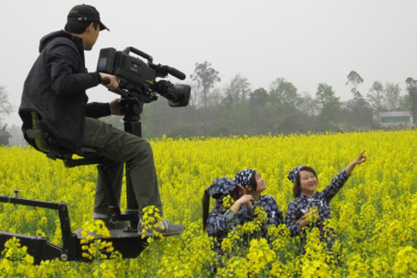 个人|写真|人物|形象|策划|包装|摄影|制作|哪家好|推荐|企腾科技