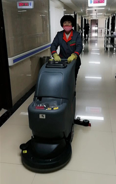 南乐清丰台前范县淇县新蔡平舆浚县卢氏渑池孟州供应代理洗地机和扫地机以及电动尘推车