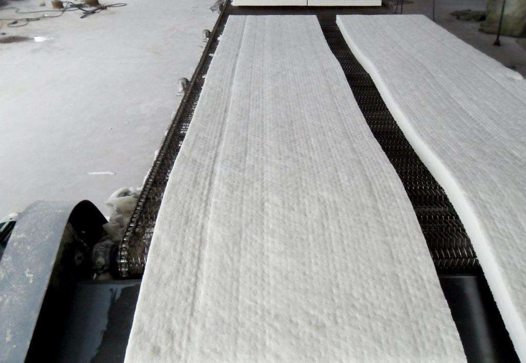 硅酸铝纤维背衬毯 工业炉纤维毯  隔热纤维毯