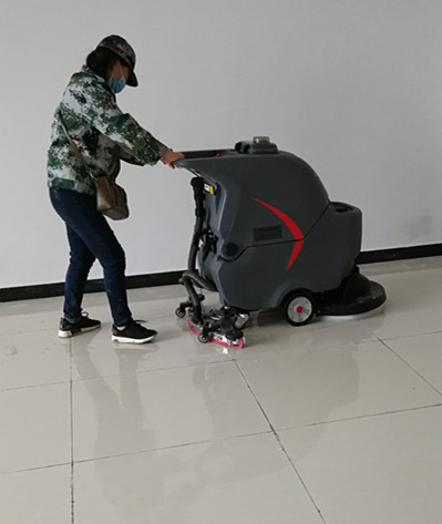 供应邓州汝南固始宜阳义马汝州汝阳内黄舞钢鄢陵原阳临颍灵宝高美手推式洗地机GM50B升级配置