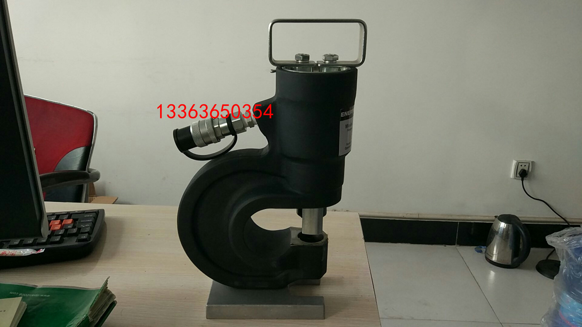 钢板液压冲孔机角钢打孔机便携式液压开孔器槽钢打孔器