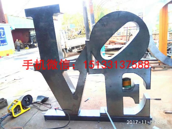 love不锈钢雕塑，字母不锈钢雕塑