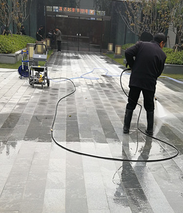 供应延津沁阳孟州博爱温县滑县襄城鹿邑郏县什么品牌高压清洗机质量好价格便宜