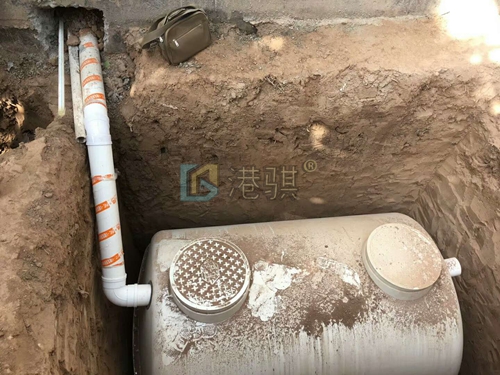 【旱厕所太臭怎么改造】高压冲厕器工作原理-港骐