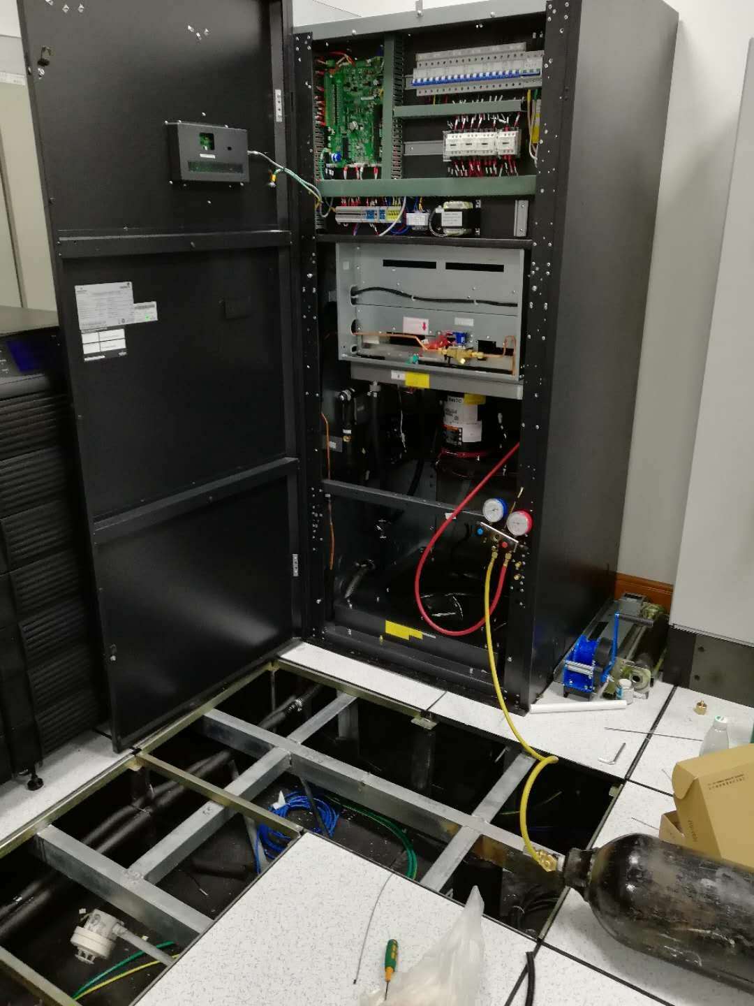 机房精密空调销售上海精密空调维修保养电话