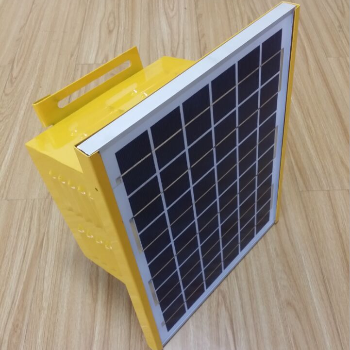 葡萄地用多功能二合一 三合一太阳能超声波语音灯光爆闪驱鸟器