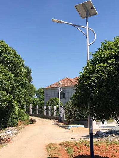 甘肃6米LED农村太阳能路灯厂家 格