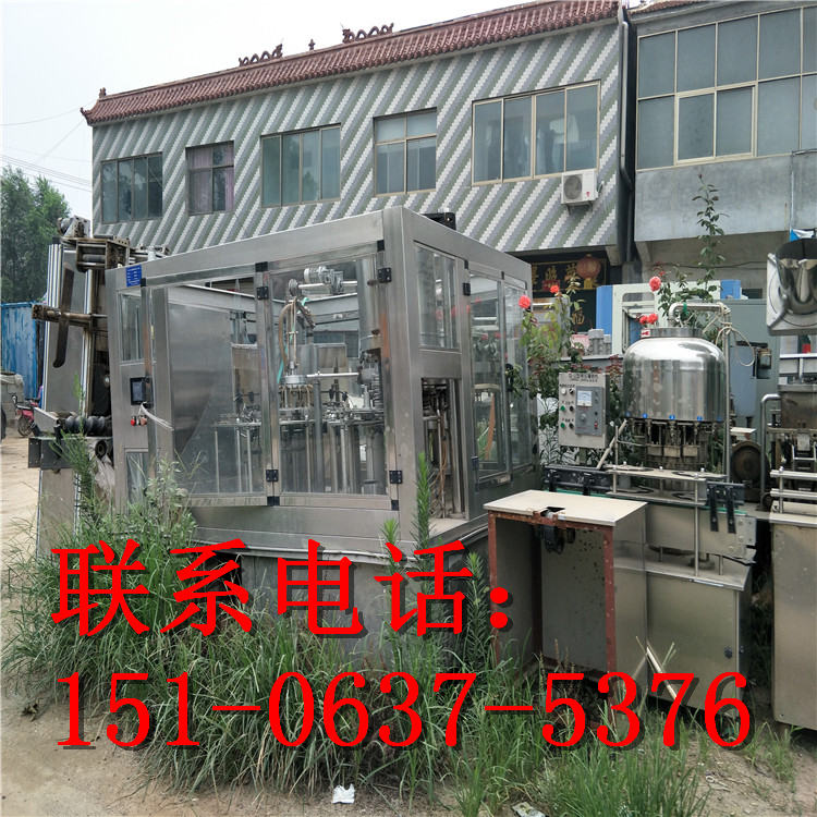低价出售二手油类灌装机
