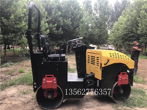 全液压双轮振动压路机1吨压实机械价格