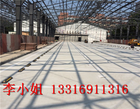 公明地坪漆施工 划网格线 划禁止停车