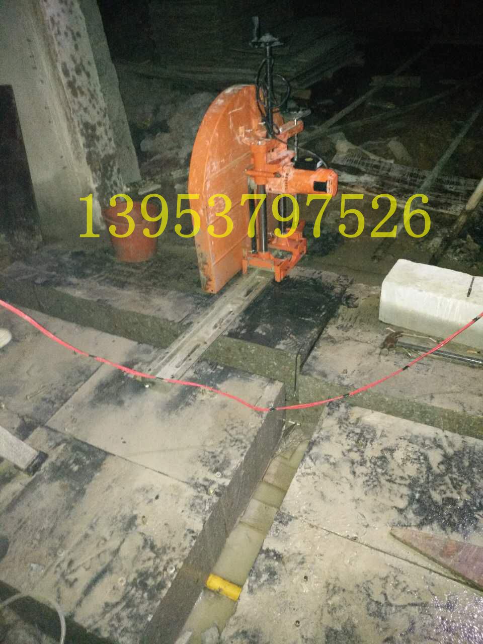 墙体切割机 优质价格济宁现货 钢筋混凝土墙壁切割机 半自动式切墙机