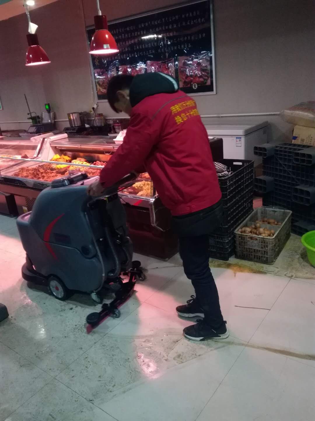 郑州新乡焦作洛阳许昌开封新密新郑巩义登封供应商场超市保洁在春节期间依赖洗地机