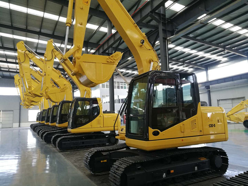 小型13吨挖掘机的详细介绍