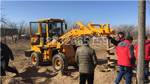 厂家直销 挖坑机装载机 挖坑机 装载机带钻电杆洞的工具