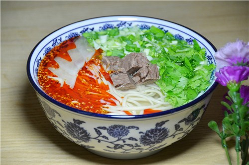 兰州牛肉面培训学费咨询|兰州牛肉面培训学费|合力拉面官网