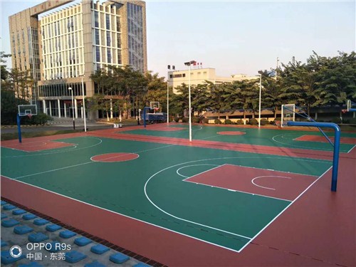 陽東硅PU球場 陽東硅PU球場材料廠家 世名供