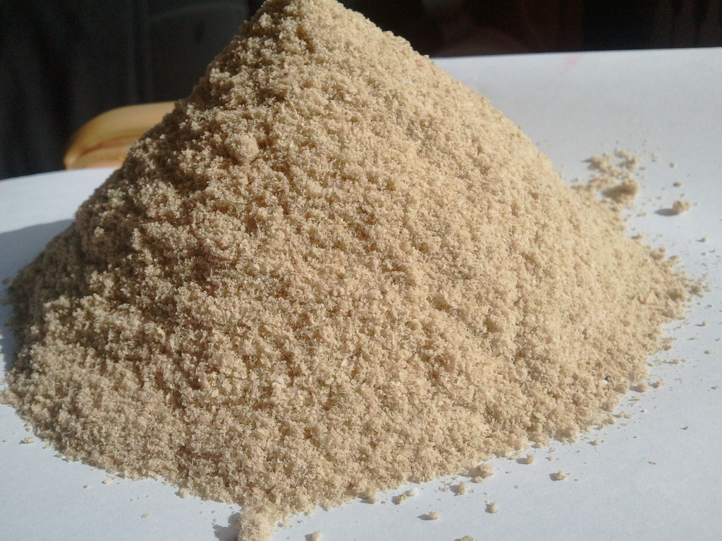 常年求购油糠碎米麸皮次粉薯粉等饲料原料