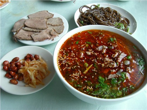 兰州专业牛肉面培训技能|兰州专业牛肉面哪家便宜|合力拉面官网