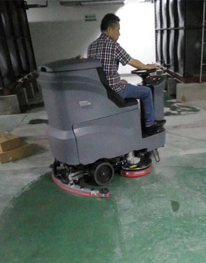 郑州新乡焦作洛阳许昌开封新密新郑巩义登封上街荥阳中牟港区电池的发展对洗地车和扫地车清洁设备意义重大