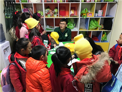 开办小学托管班如何招到合格的教师