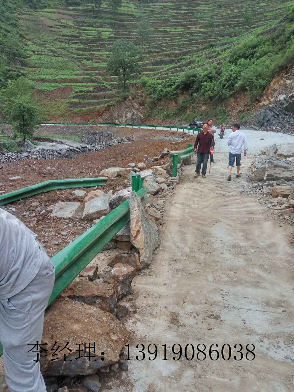 甘肃道路波形护栏板厂家生产