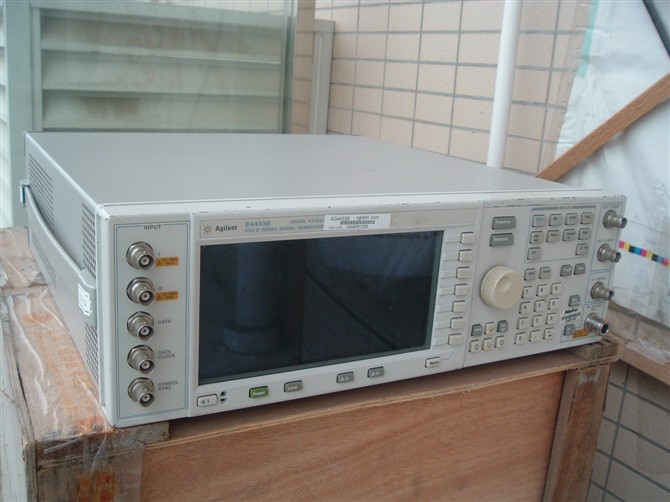 安捷伦E4438C/Agilent E4438C/E4438C信号源周玲189-2741-9011