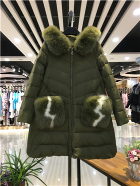 品牌折扣店女装爱美斯羽绒服专柜 清仓货源
