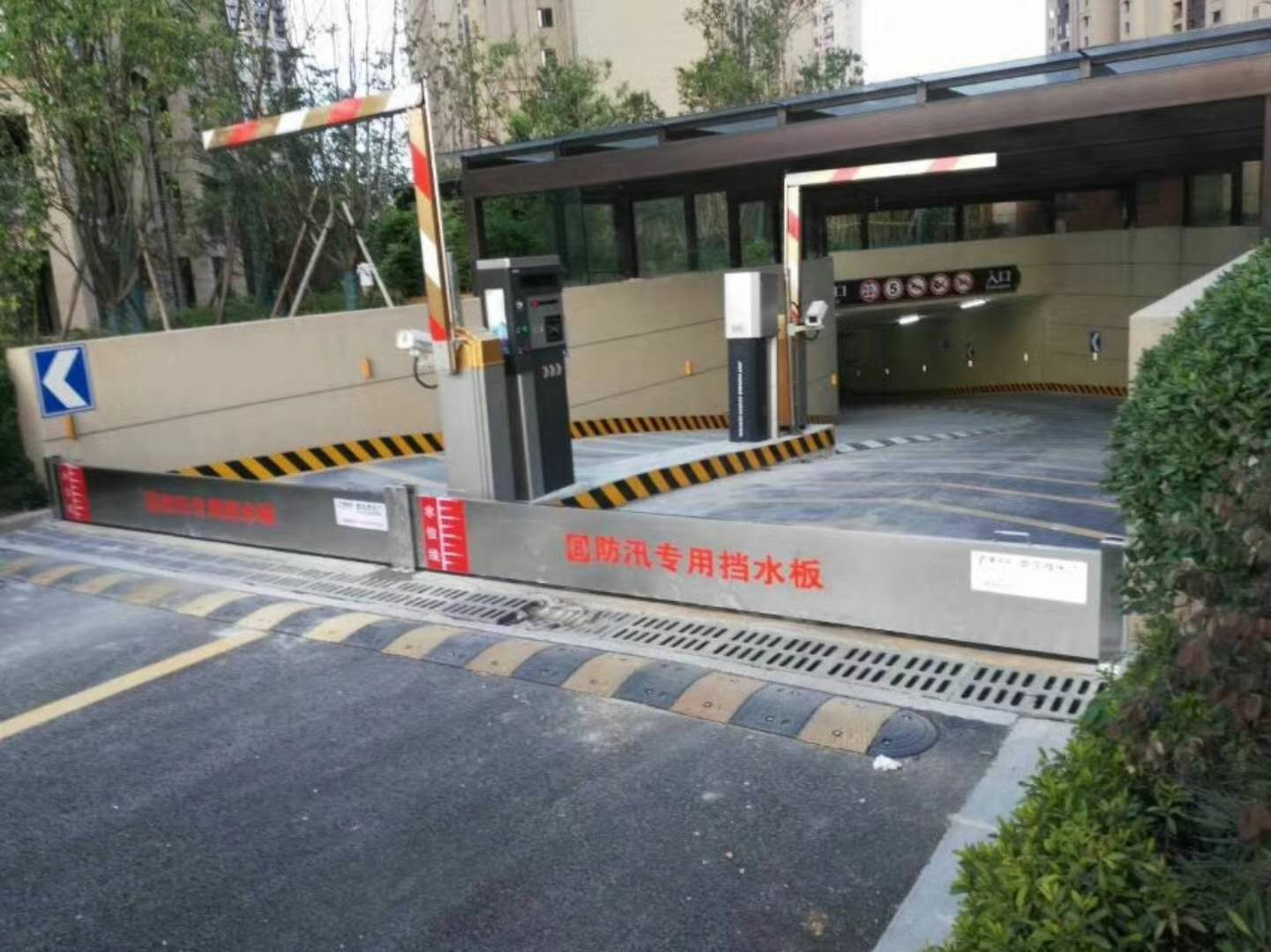 地铁口防汛板，上海地铁口防汛板，地铁口铝合金防汛板
