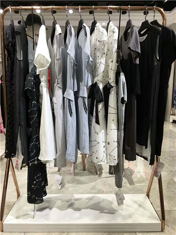 艾安琪品牌服装尾货库存批发