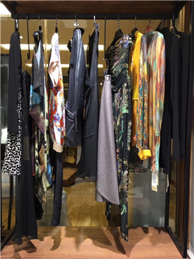 杭州品牌女装折扣店欧海一生THESEALIFE货源进货渠道那个好