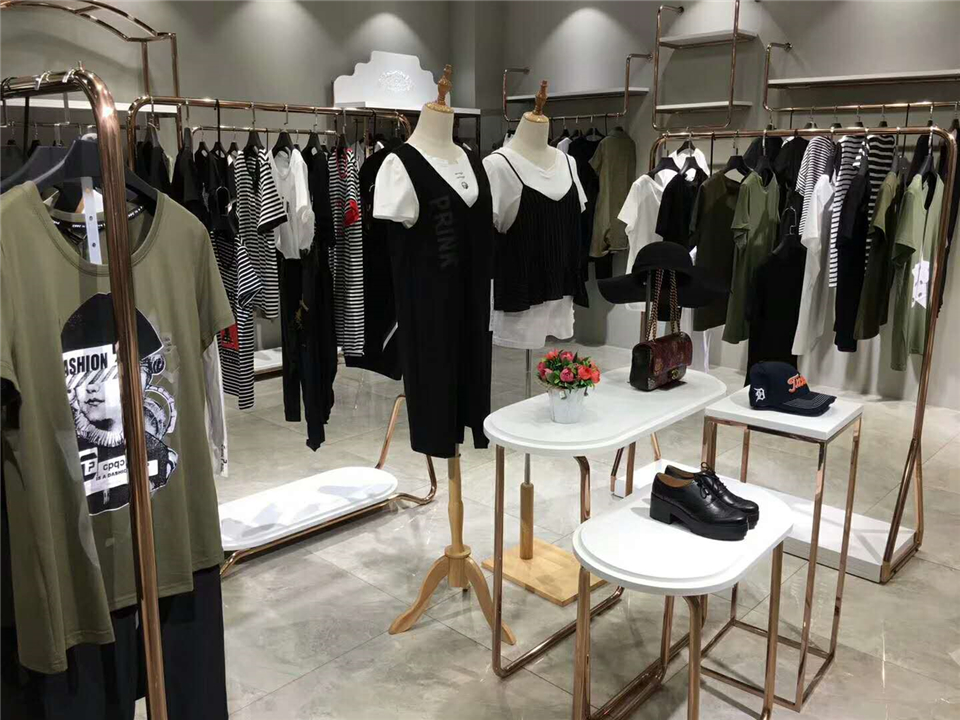 丝蒂雅文 女装尾货称斤货源厂家货源服装代理