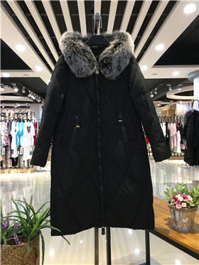 折扣店品牌女装爱美斯羽绒服货源进货渠道