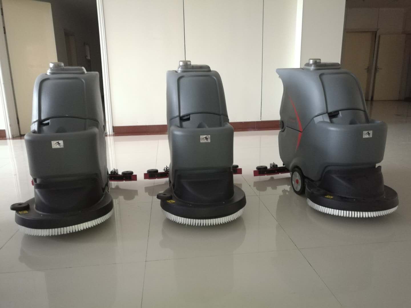 供应郑州新乡焦作洛阳许昌开封新密新郑巩义登封上街荥阳中牟港区手推式洗地机请认准合肥高美品牌