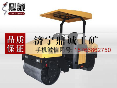 内蒙古赤峰全液压3吨驾驶式沥青沙石回填压实机 进口液压泵振动压路机 振动力大操作灵活座驾式压土机