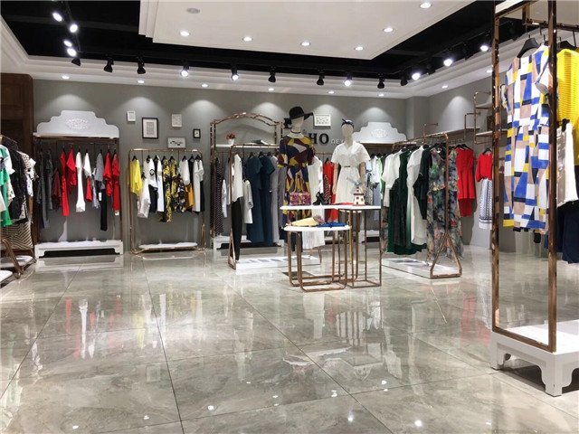秋冬可丝迪羽绒服名品折扣店女装剪标货源进货渠道那个好