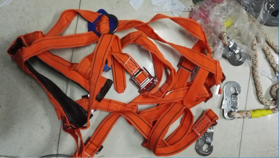 厂家现货裕华欧式全身缓冲五点式高空作业安全带