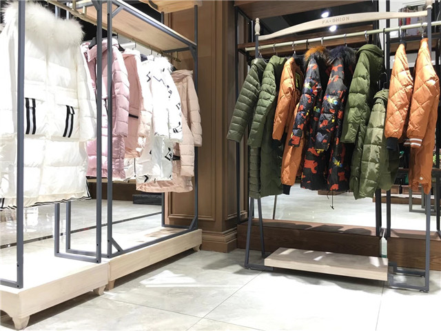 折扣服装朗曼笛羽绒服品牌人气排行榜