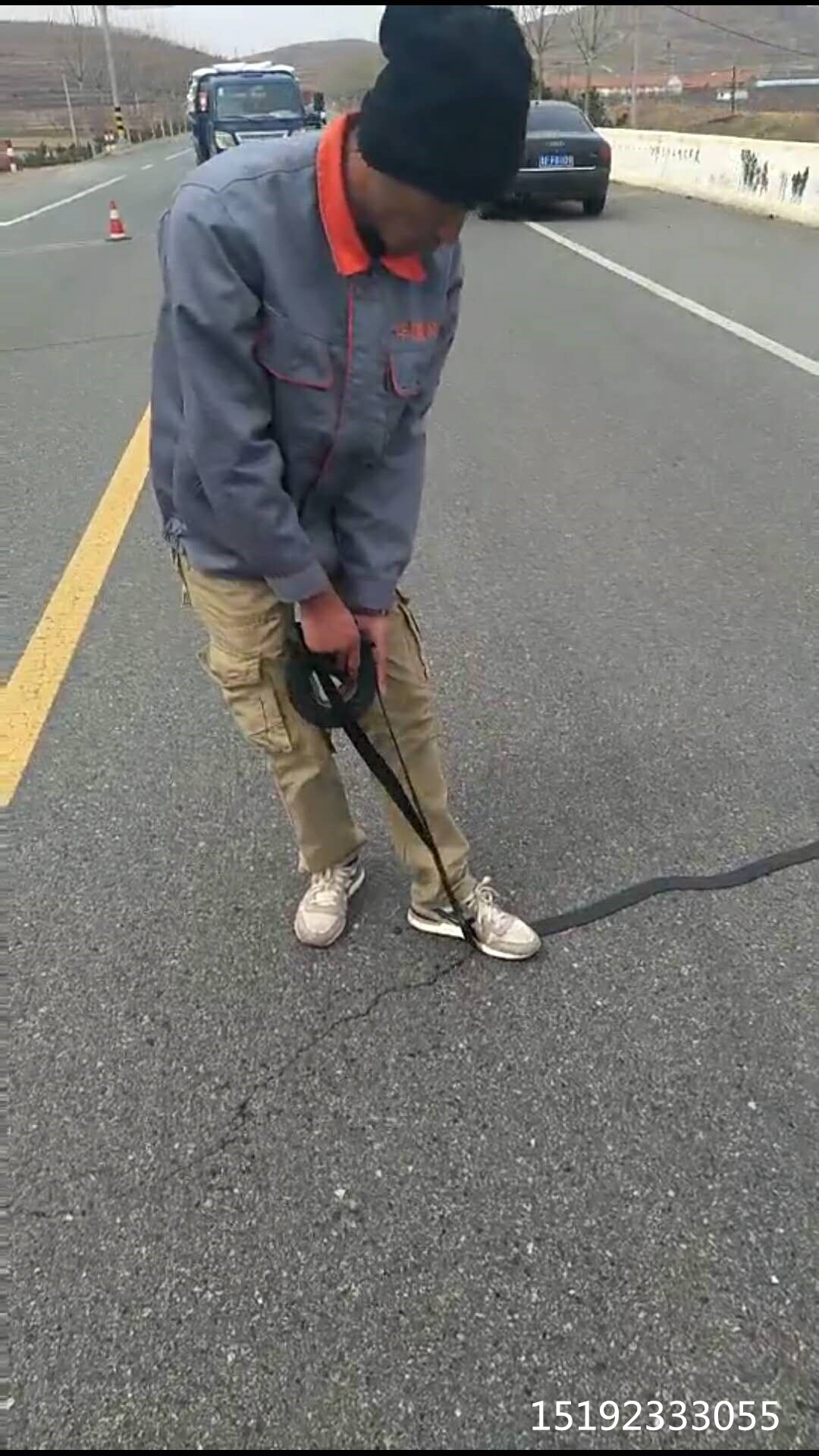 山东威海道路裂缝胶修补混凝土裂缝Number 1