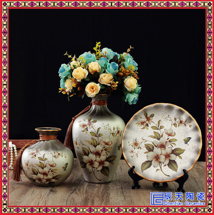 总统套房装饰工艺品鲜花花瓶 欧式陶艺摆件厂家
